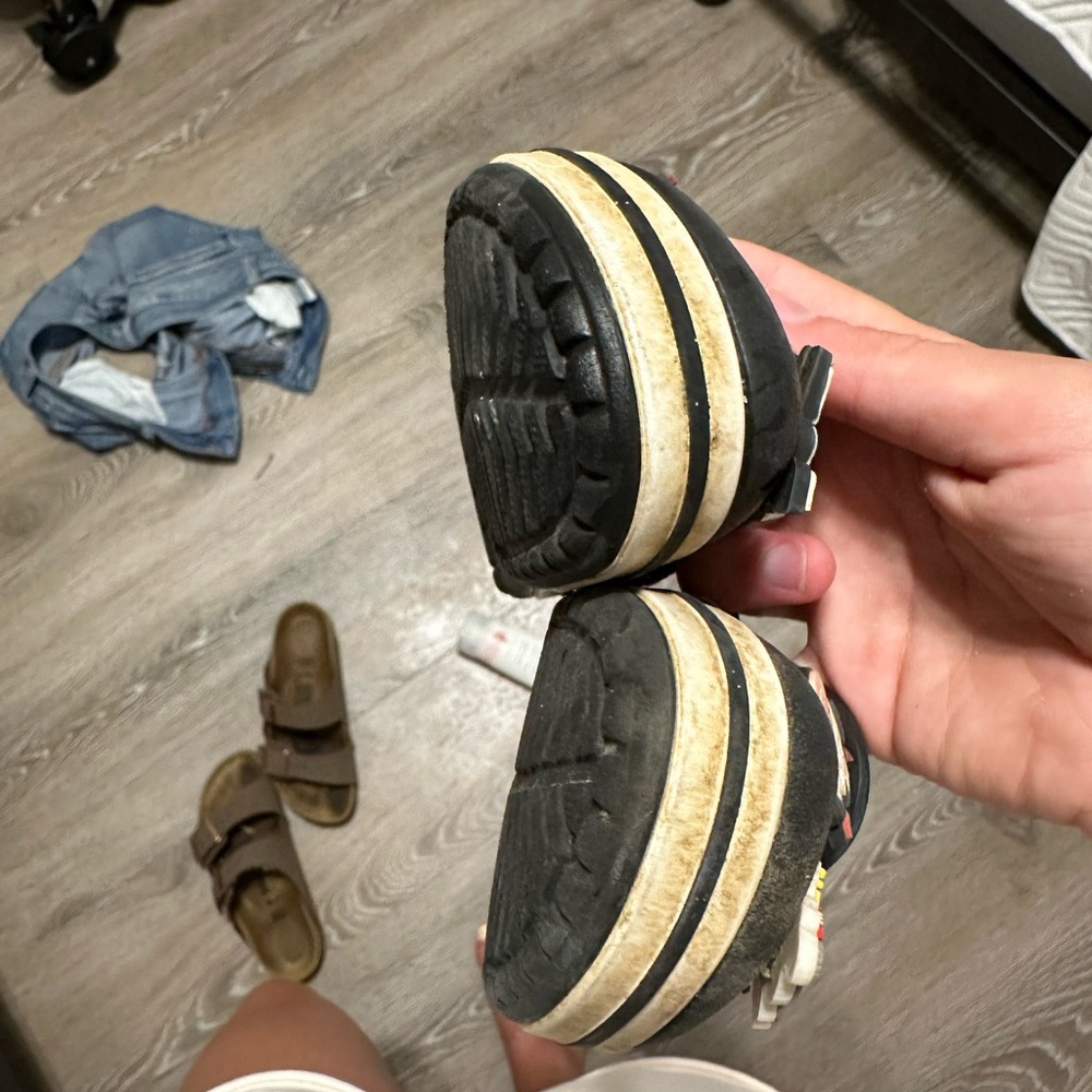 Toddler Crocs Size 7